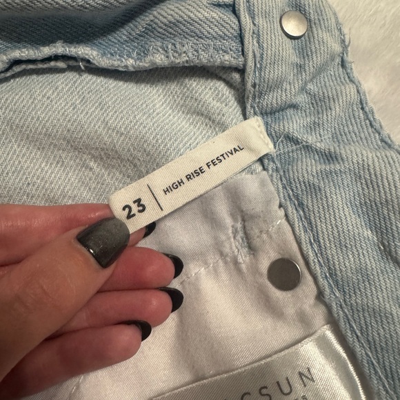 PacSun Rainbow Festival High Rise Shorts ASO Sarah Cameron - Picture 4 of 7